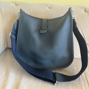 Elegant navy grainy leather crosssbody with canvas strap